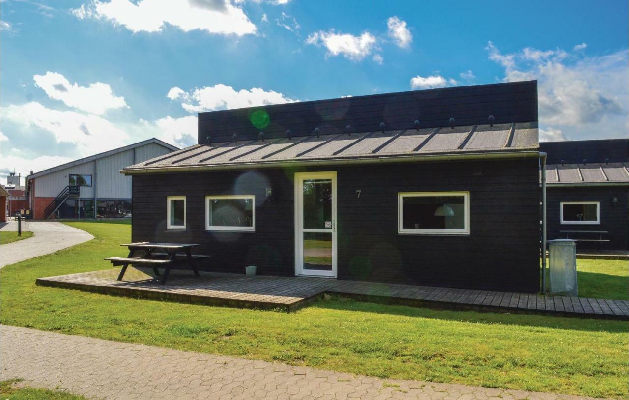 Holiday home Halvejen hytte Spjald XI Eksteriør bilde
